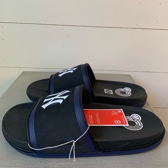 Nike OffCourt New York Yankees Slides Sandals Mens Sz 8 DH7001 002 MLB Baseball - Picture 2 of 7